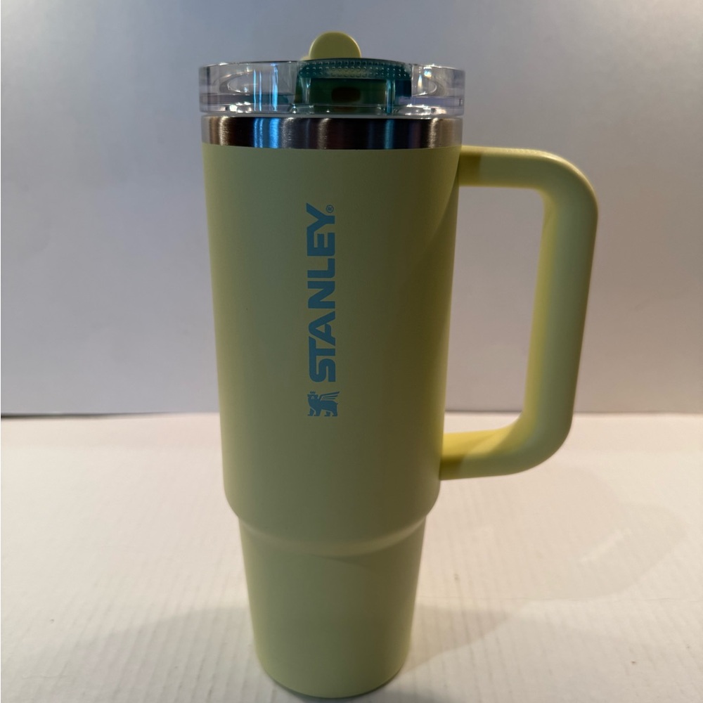 NEW Stanley 30oz Yellow Tumbler w/Inner Straw